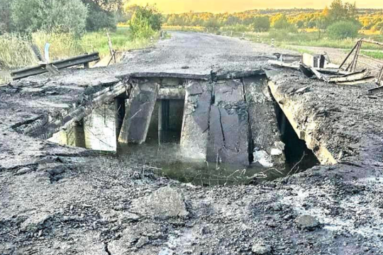 Δεύτερη γέφυρα κοντά στο χωριό Ζβανόγιε, στον ποταμό Σέιμ ανακοίνωσε ότι ανατίναξε ο ουκρανικός στρατός